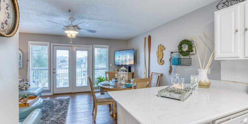 Pensacola Condo - Sea Esta - Kitchen