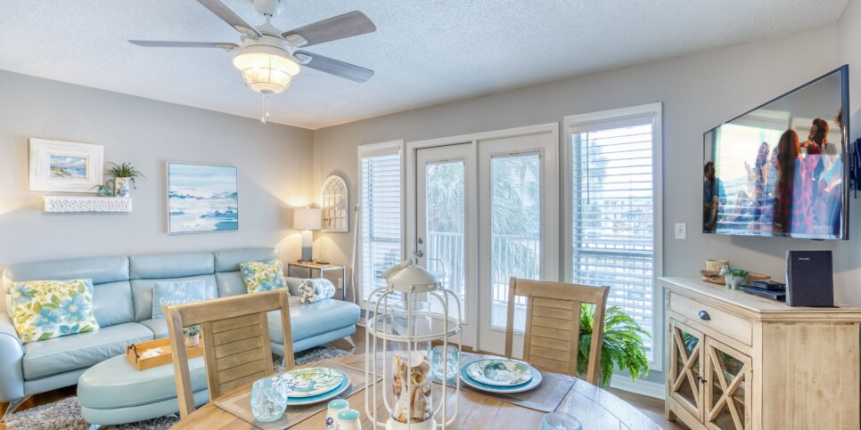 Pensacola Condo - Sea Esta - Living Room
