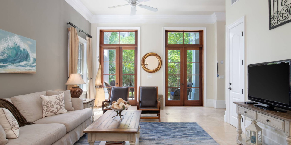 Le Jardin - Living Room