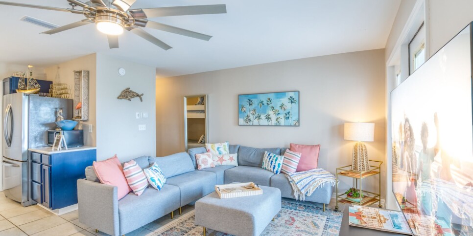 Florida Rental - Grand Caribbean 316 - Living