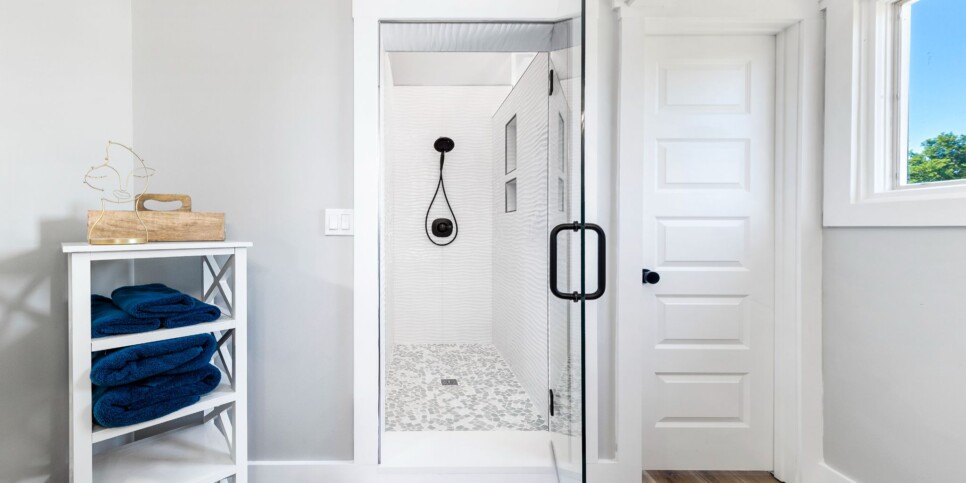 Perdido Key Rental - On the Canal - Bathroom