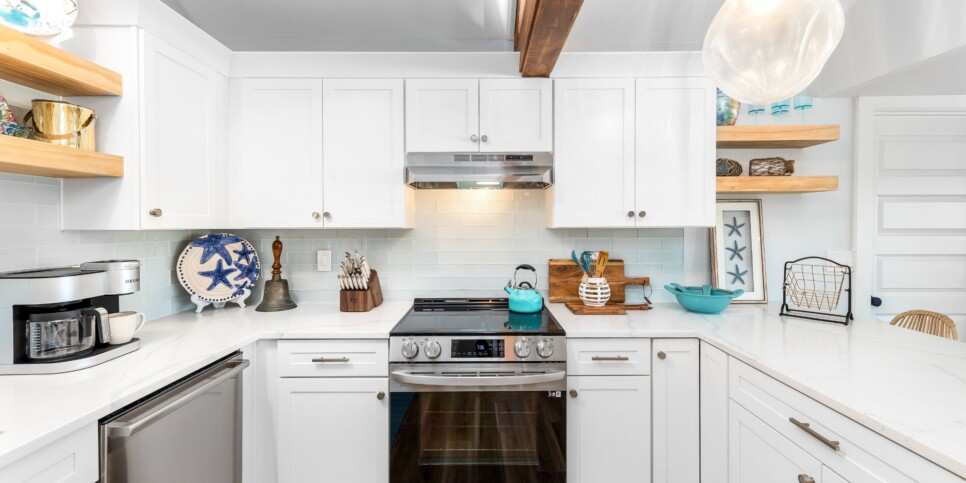 Perdido Key Rental - On the Canal - Kitchen