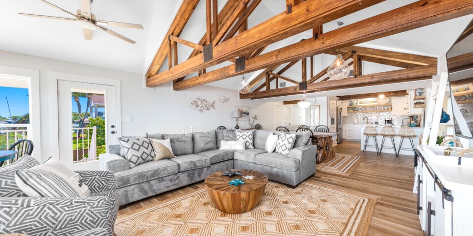 Perdido Key Rental - On the Canal - Living Room