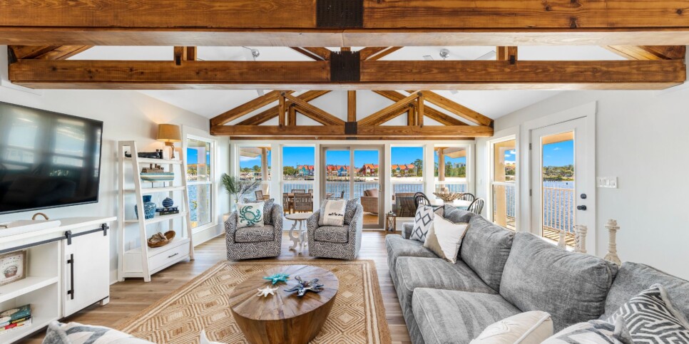 Perdido Key Rental - On the Canal - Living Room